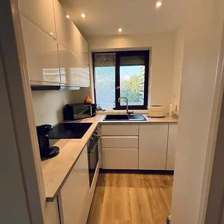 Apartment Le T2 De Barbieux, 15mn Lille, Secure Parking Croix